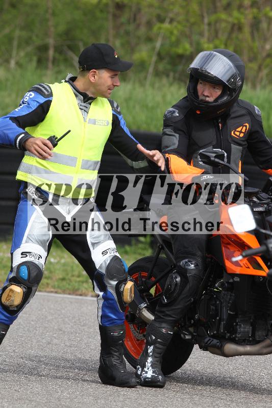 Archiv-2025/10 23.04.2025 Cornu Master School ADR/rot-rouge/20